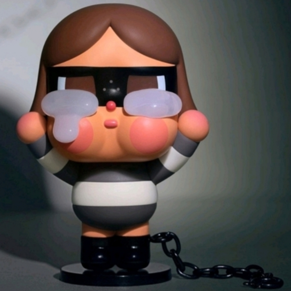 CRYBABY‎ Crying Again Series Figures NIB - The Robber